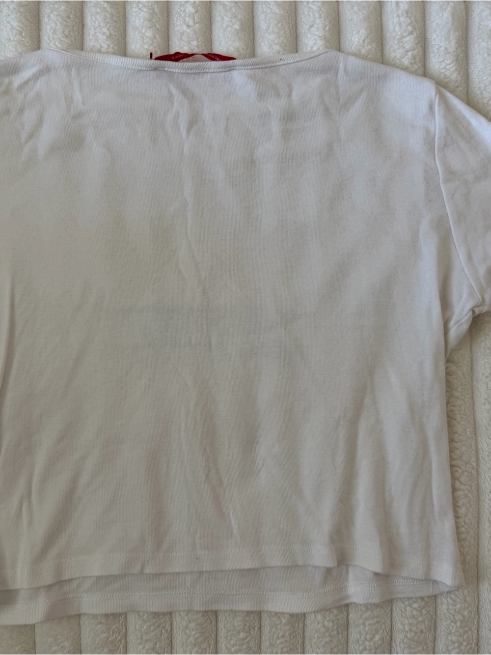 Lisa Says Gah White Short-Sleeve Tee with Yellow Lemon & Blue Fish Graphic - Picture 7 of 7